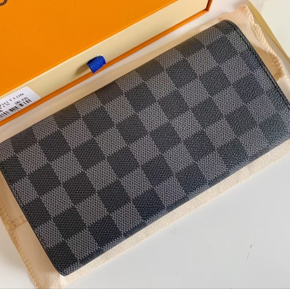 <AUTHENTIC>Louis Vuitton  wallet - Picture 2 of 9